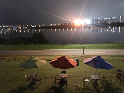 01.jpg